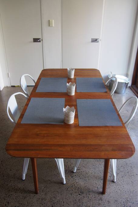 Dinning table for 6-8 people