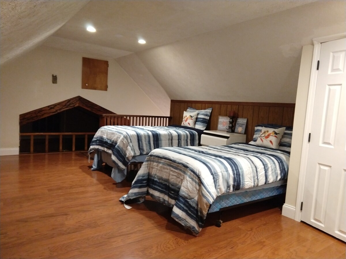 спалня на горния етаж