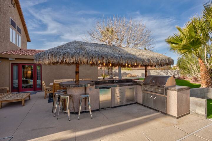 EPIC 5 bd/3ba Resort Pool 9 mins to Vegas Strip! gallery image 4