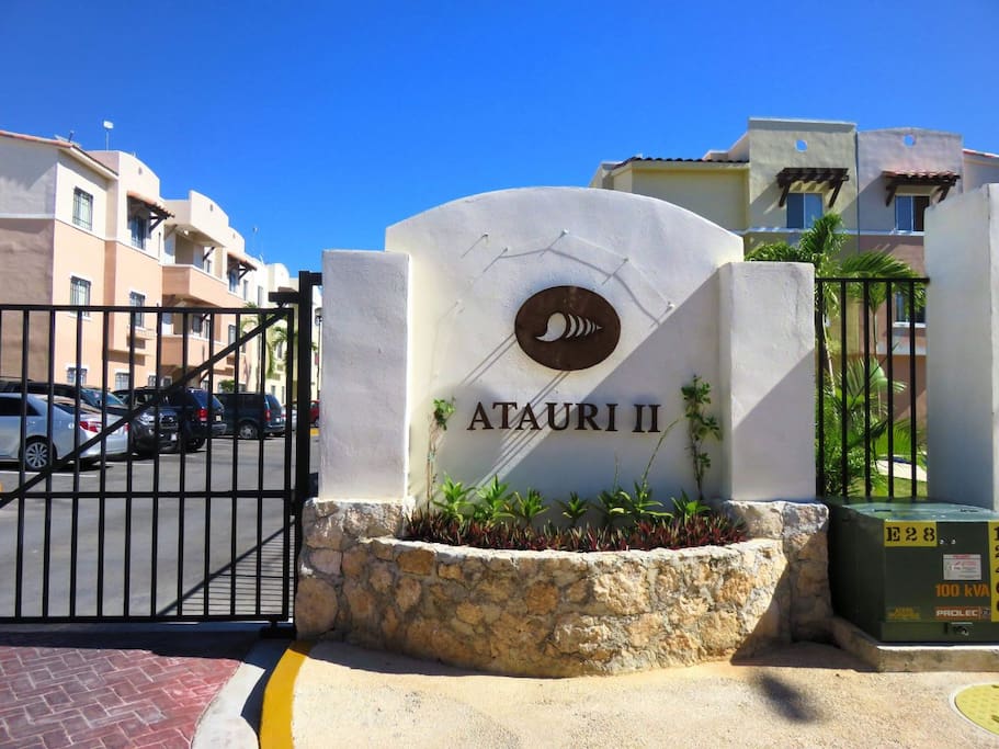 Entrada del Condominio Privado