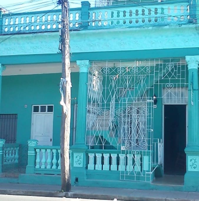 casa colonial frente