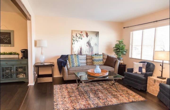 חלל מגורים קדמי. 