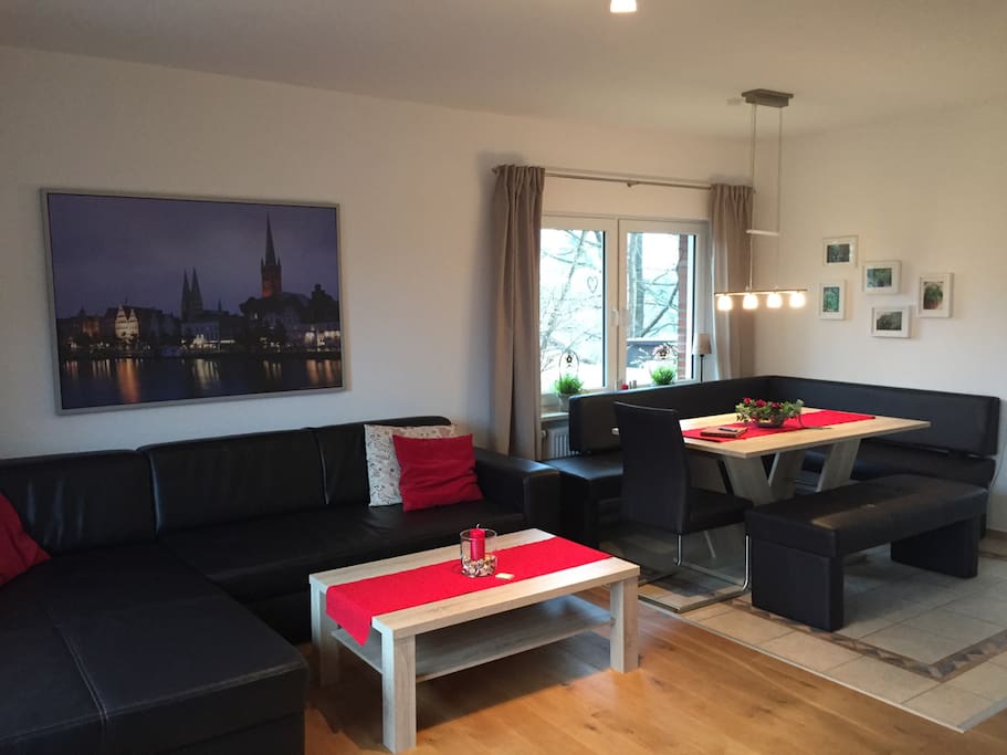 Ein großzügiges Wohnzimmer...