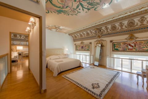 EXCEPTIONAL! Former "Belle Époque" Palace parking