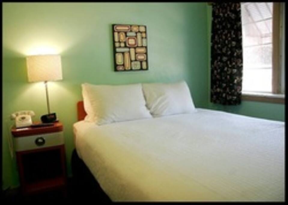 Simmons plush top mattress for a great night's sleep!