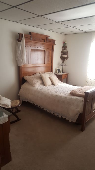 Antique bedroom