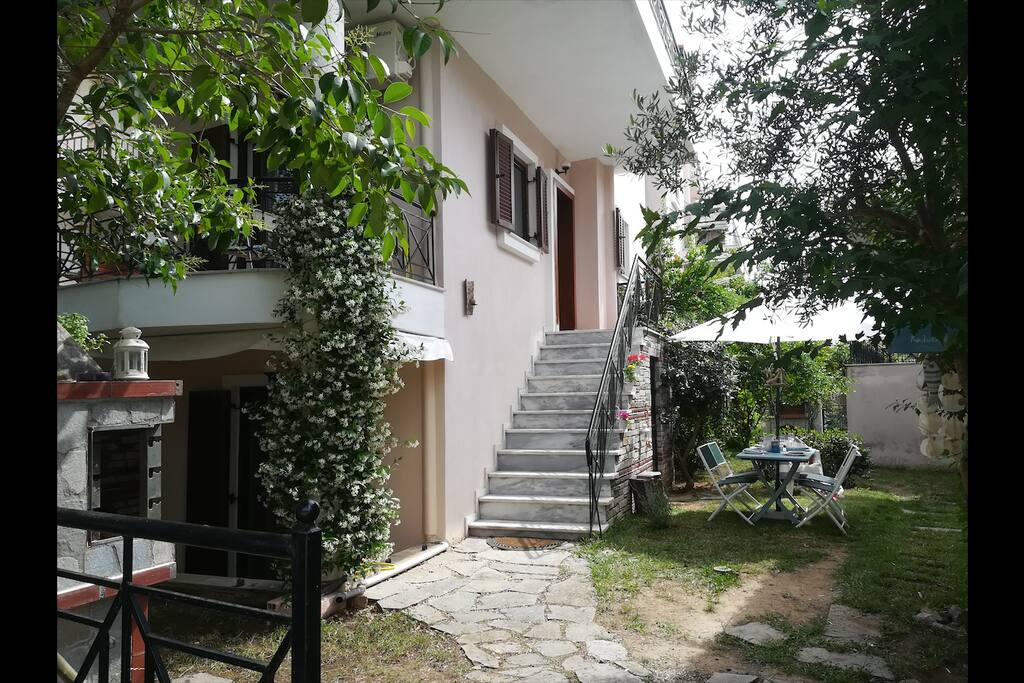 house & garden
