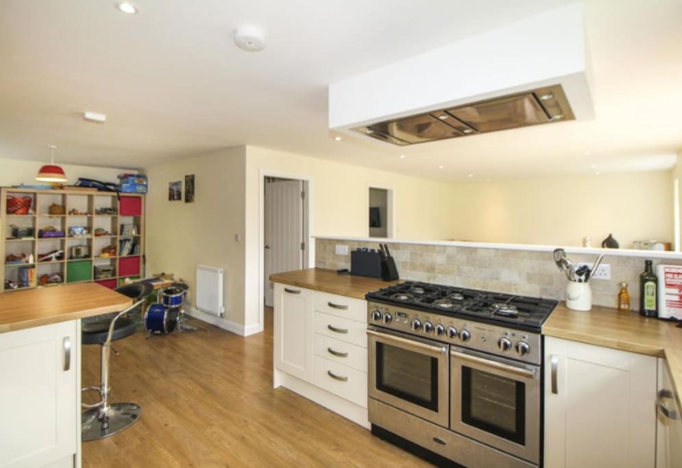 Kitchen - Includes double cooker, microwave, integral dishwasher, fridge and freezer.