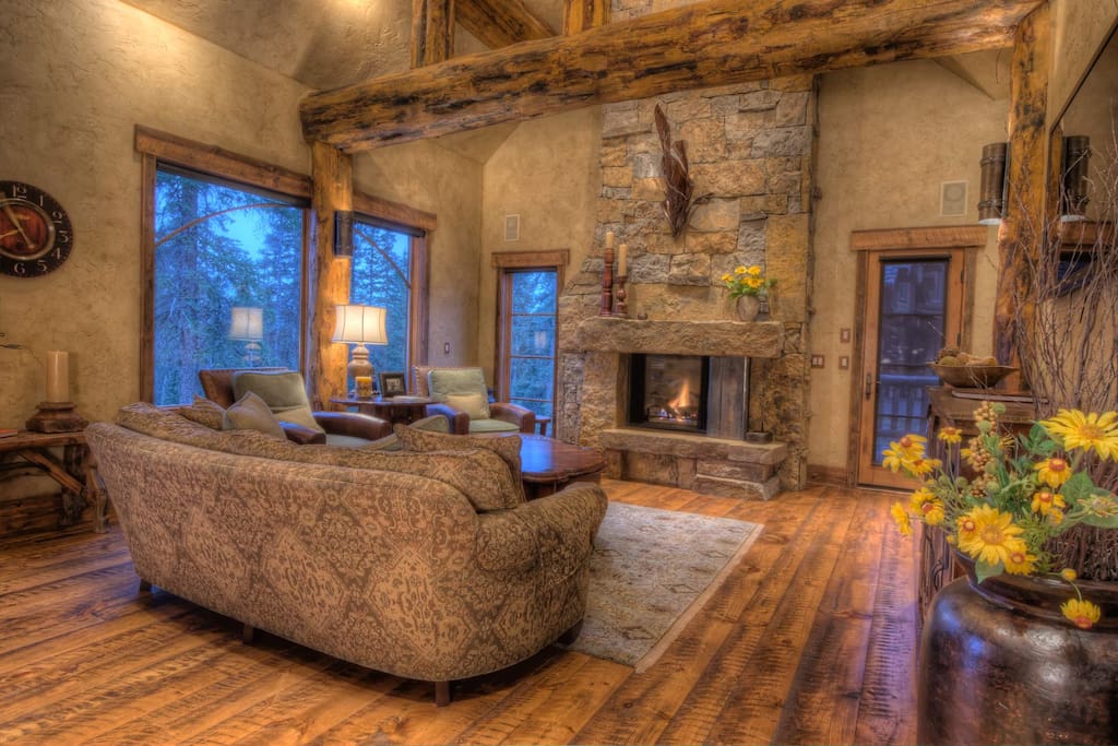 Living room with gas fireplace