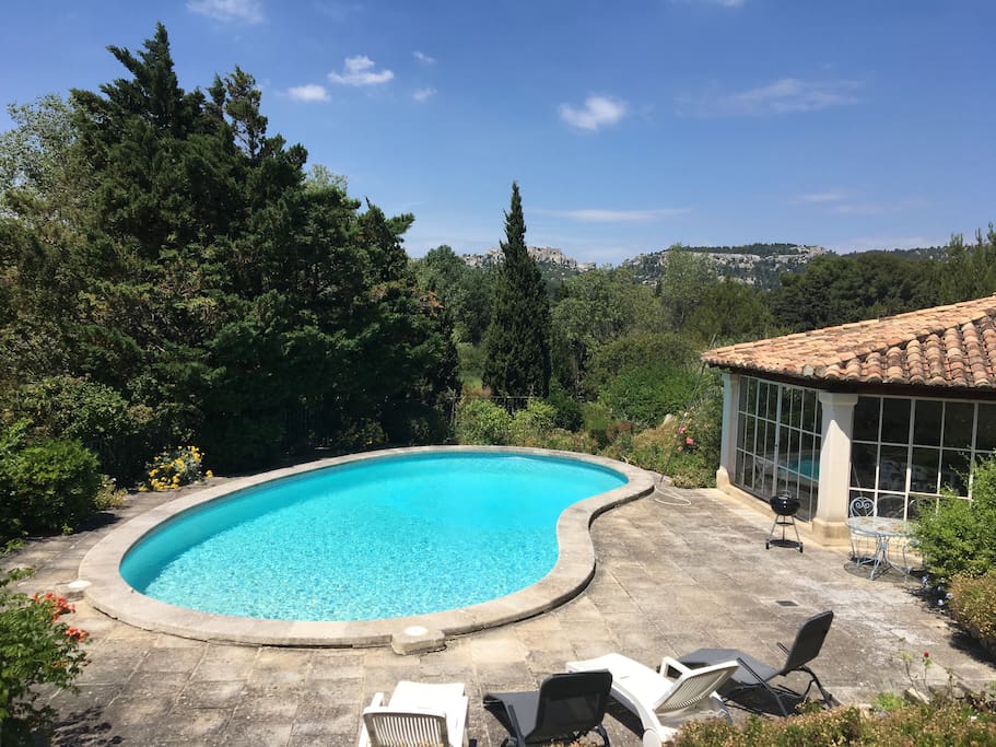 Relax by the pool with your family, enjoy a BBQ with friends and a beautiful view, or lay out under the sun reading your favorite book.