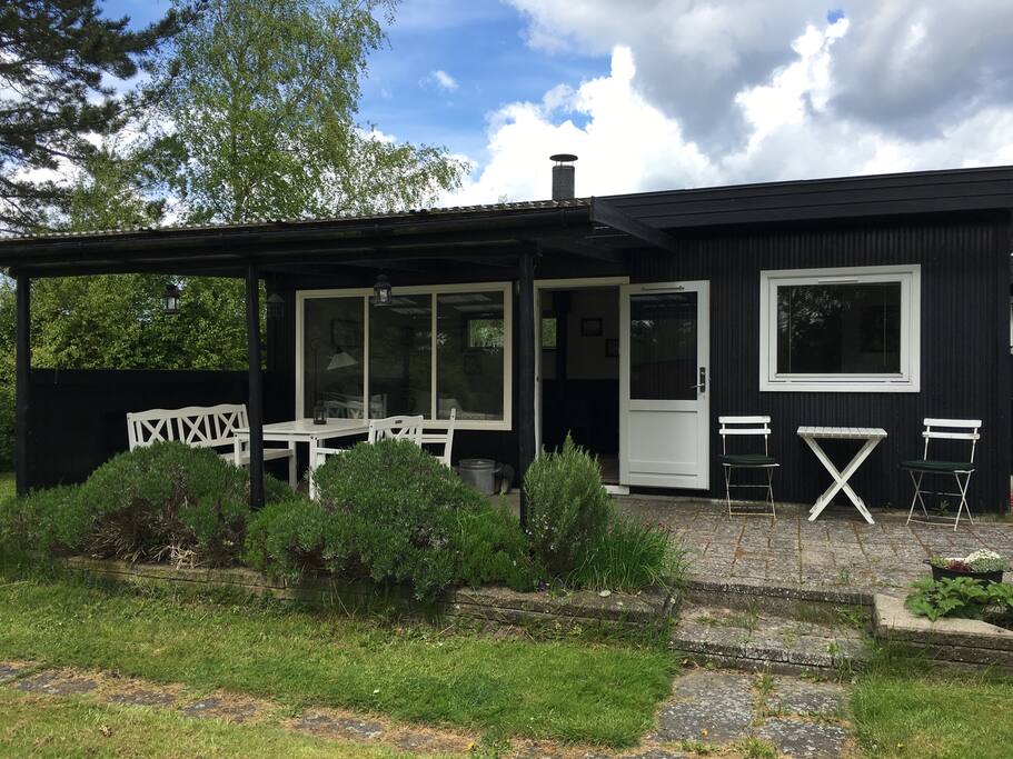 Huset set fra haven