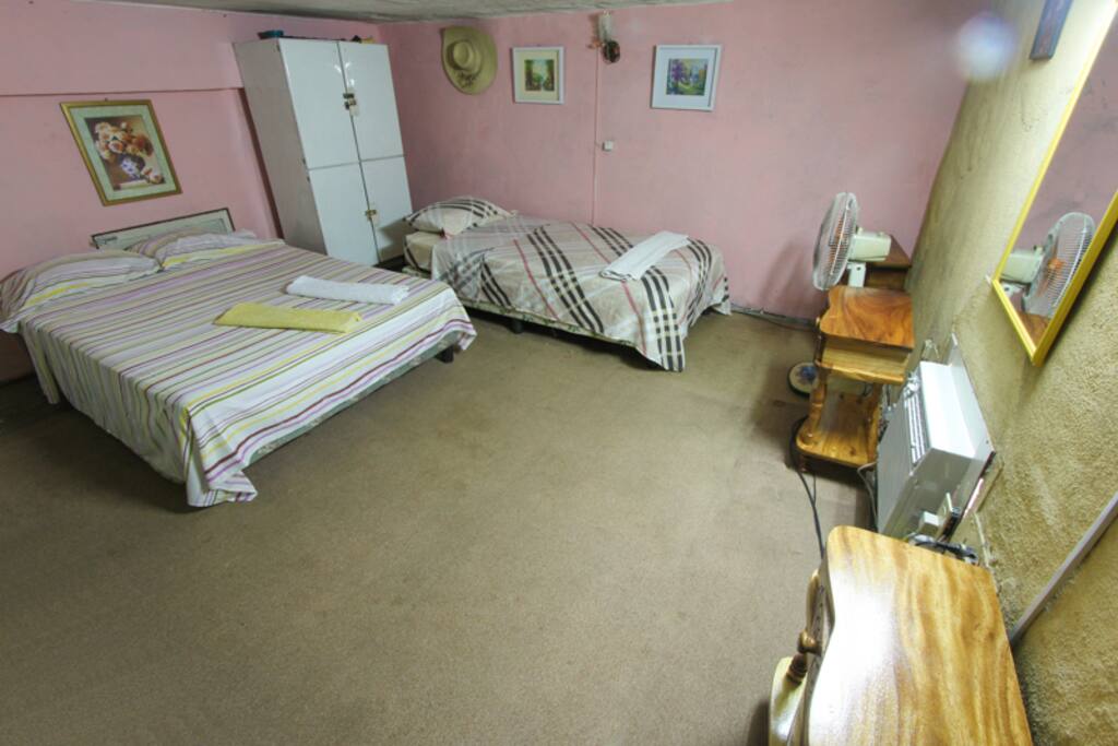 Cuarto compartido 1