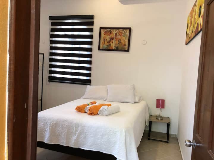 Bedroom / Habitación 