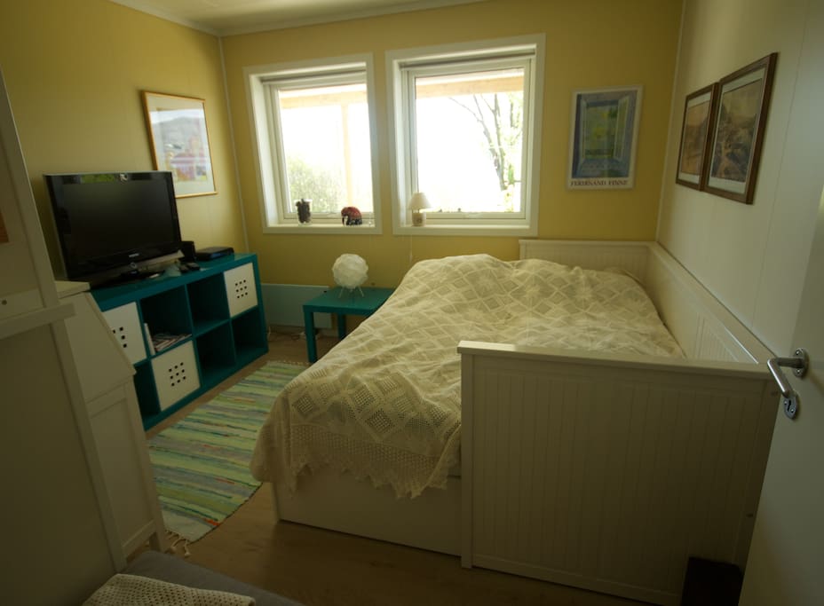 Choose bedroom 1 with double bed.....