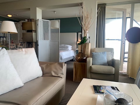 Top Airbnb: Cadzand-Tropez seaview suite for 2 in Wijk 07 Cadzand