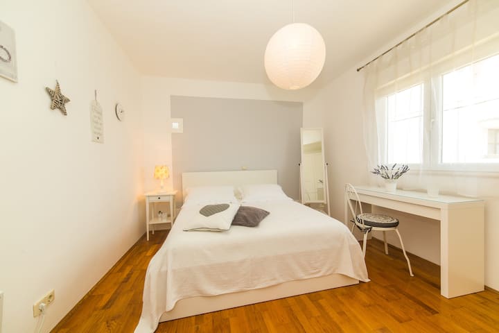 Спална соба 2