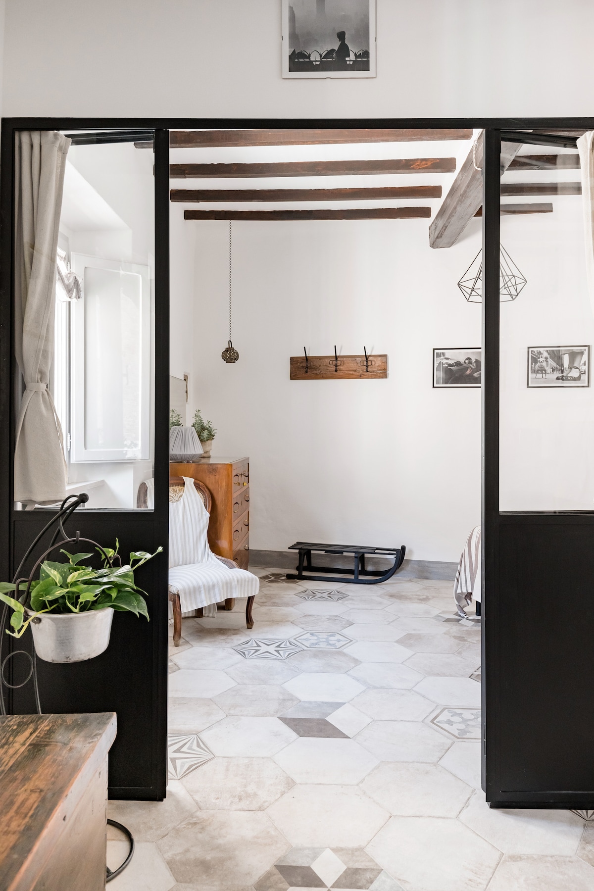 Leistungsstarkes Airbnb: A generous space between ancient and modern in the center of Montepulciano in Montepulciano