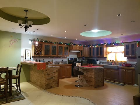 A beautiful home w/ wifi, cable, ac. - gated area