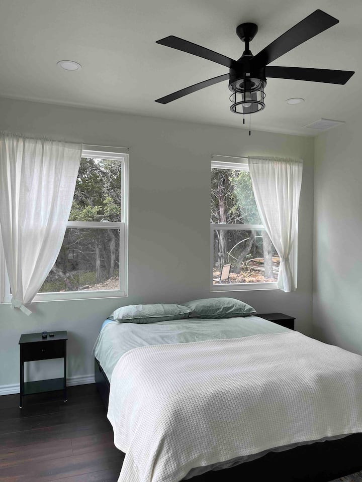 غرفة النوم 2