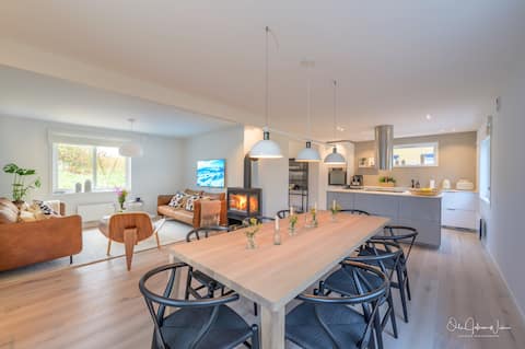 Bris - Cosy, Modern, Scandinavian designer home