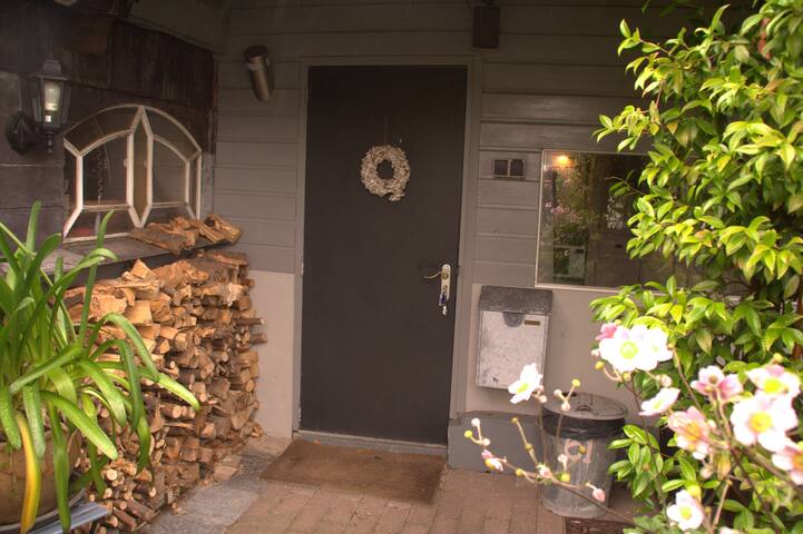 cottage,studio in garden with pool.