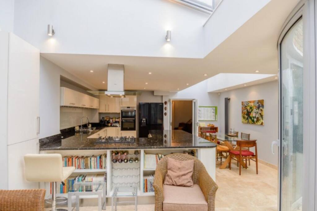 State of the art kitchen with ample space to socilaise or relax