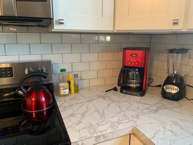 Pristine Clean and Sanitized, 4beds, 3 bath home gallery image 5