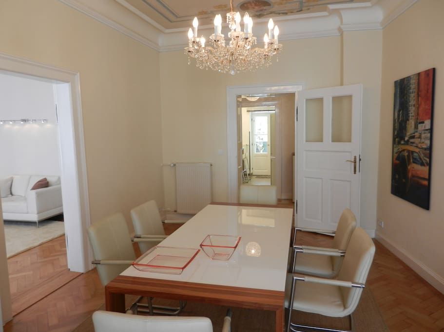 Dining room for 6 persons