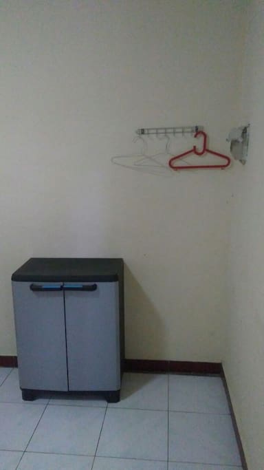 Drawer and Hanger