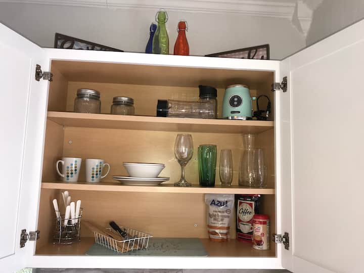 "Cozy & Retro Private Studio Centrally Located" - Sarasota, FL