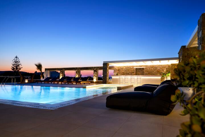 Zoe & Zen Villa with Private Pool gallery image 4