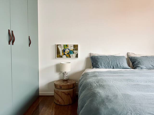 The George | A Fitzroy Apartment gallery image 5
