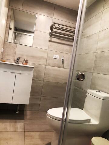 Xīnhài MRT designed/kitchen/ living /2 rooms gallery image 2