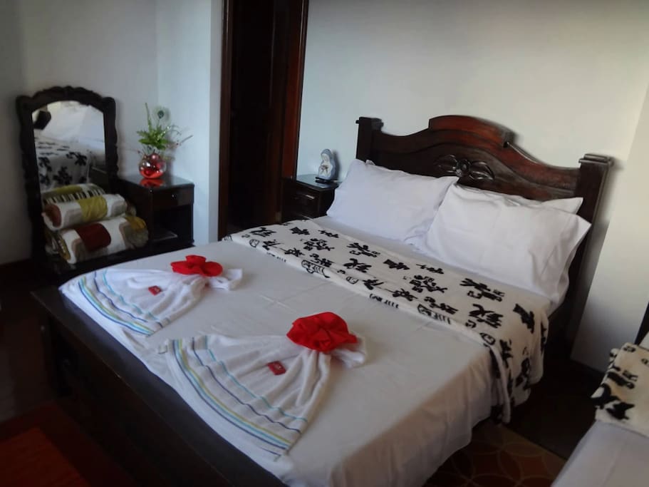 Habitaciòn No.3 Cama Doble y Cama Sencilla
