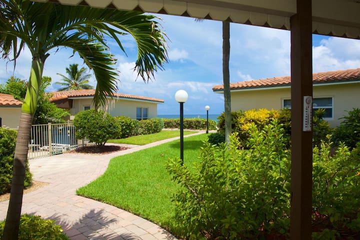 Villa H with private beach + Intracoastal