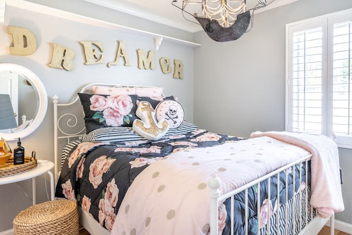 Bedroom #2 with a queen size bed.