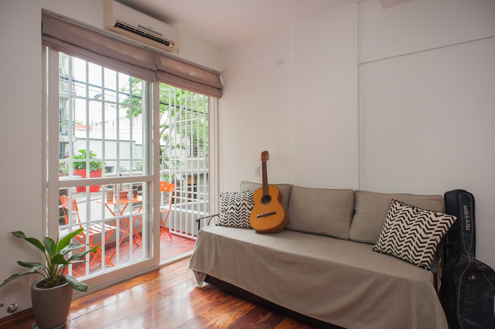 Cozy Duplex Remodeled in Palermo Soho)