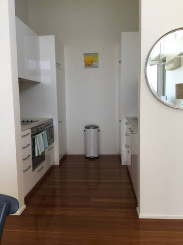 Luxurious, ocean-views apartment in Hawks Nest gallery image 5