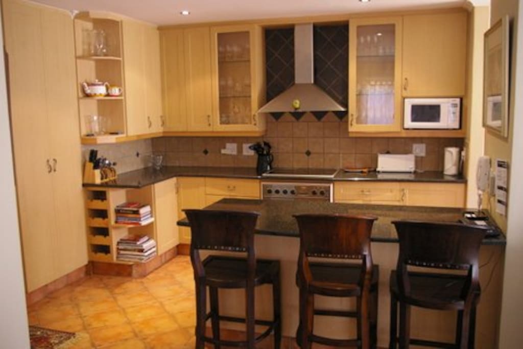 Kitchen & Breakfast Nook