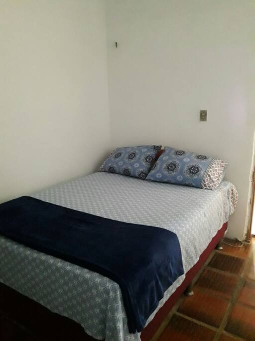Quarto de casal mas rede.