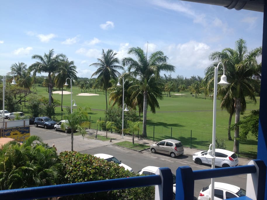 Vue sur le golf depuis le palier