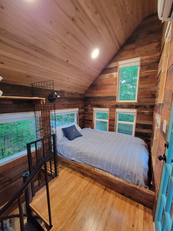 Bedroom loft