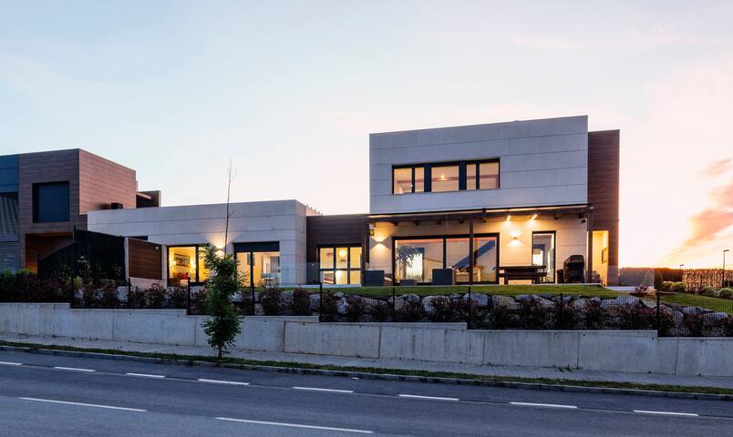 Sopela Beach Home EBI00634 gallery image 3