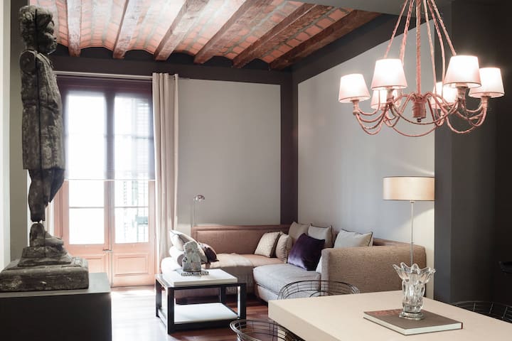 Two bedroom superior apartment Carrer Pelai