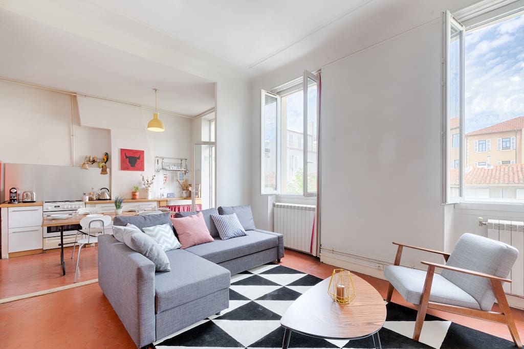 Spacious and sunny living room
