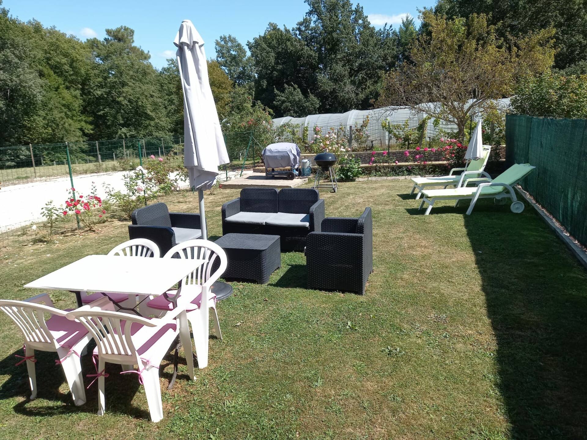 Chez Lucia a 15min de Perigueux à 6km autoroute A89 Logement Climatisé — photo 2