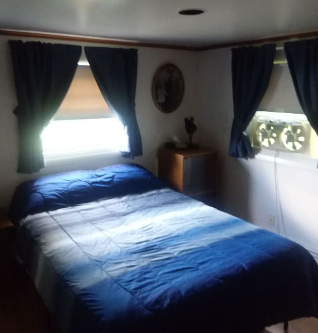 full bed