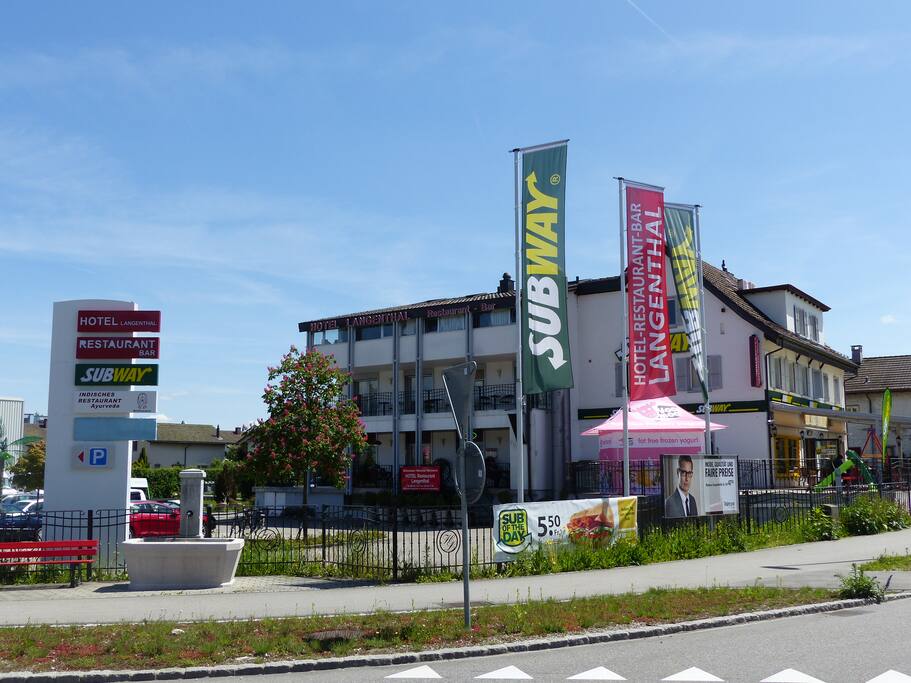 Hotel Parking