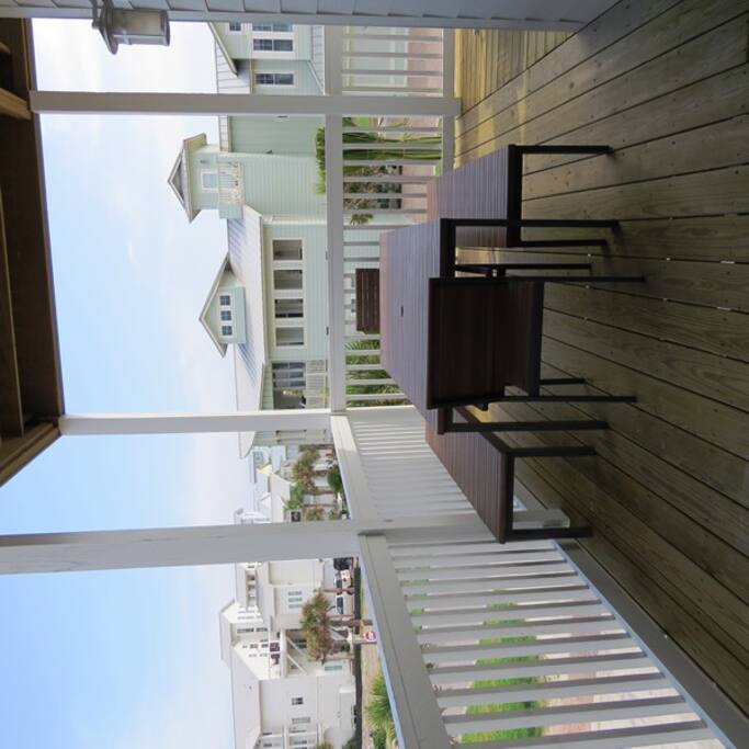 La Ola 261 BE-Second Floor Deck