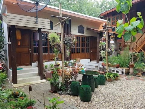 Kanecha's Home Lampang (Double King Room)-Green